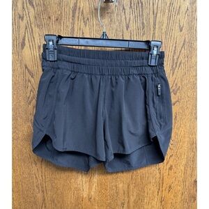 Lululemon Tracker Short V 4" Inseam Black